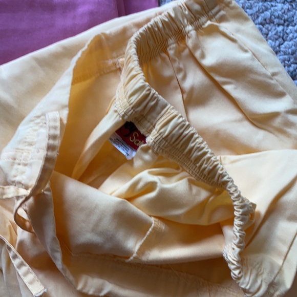 3 pairs is scrub pants size 2X - Picture 3 of 4